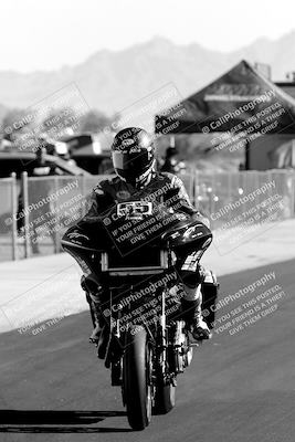 media/Sep-18-2022-2WTD (Sun) [[bc191fe8bd]]/Around the Pits/